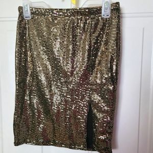 L Sequence Gold Skirt ✨️
